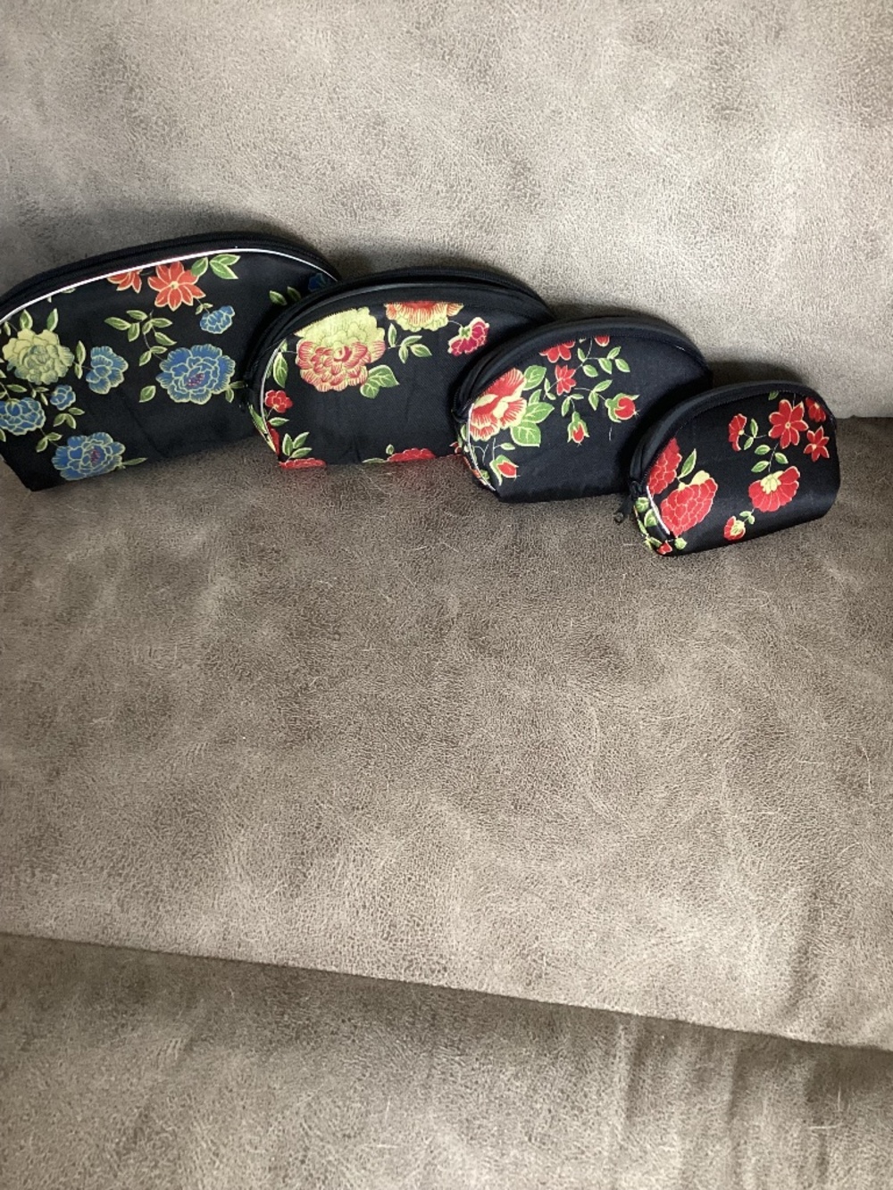 Silk cosmetic jewelry case set 4 Black floral New